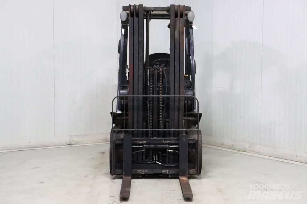 Nissan U1D2A20LQ Περονοφόρα ανυψωτικά κλαρκ με φυσικό αέριο LPG