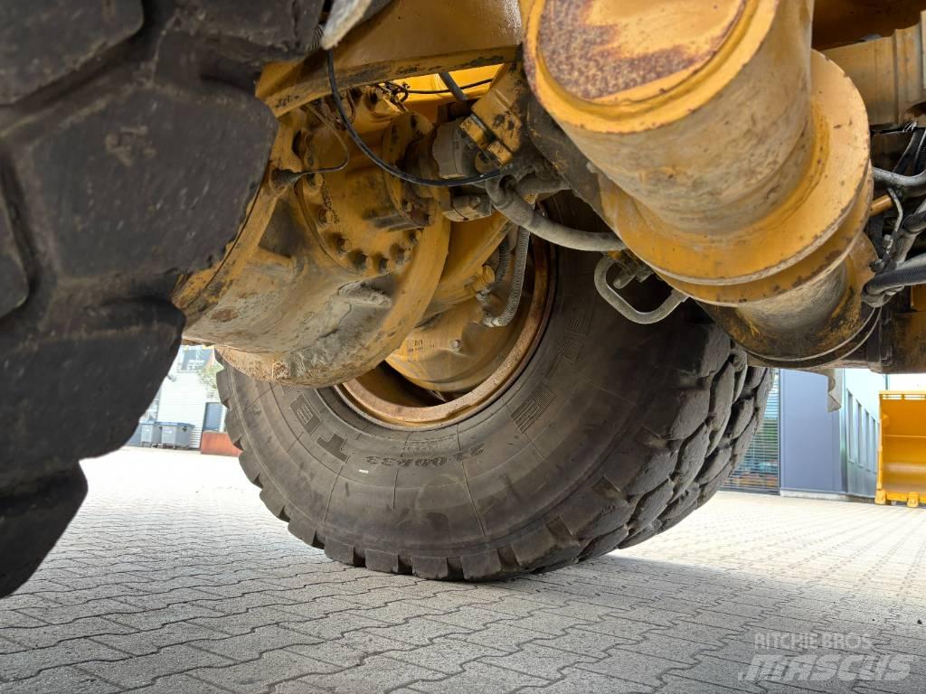 CAT 772G Άκαμπτα Dumper με ανατρεπόμενο κάδο