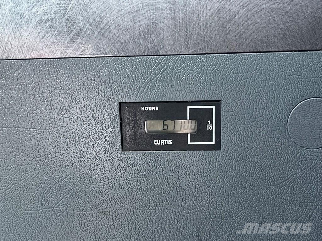 Hyundai HX140L Εκσκαφείς με ερπύστριες