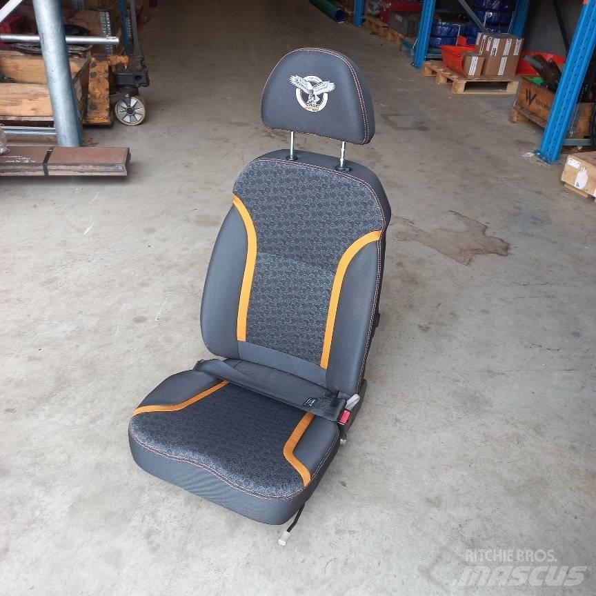 CASE CX210E stoel Καμπίνες και εσωτερικό