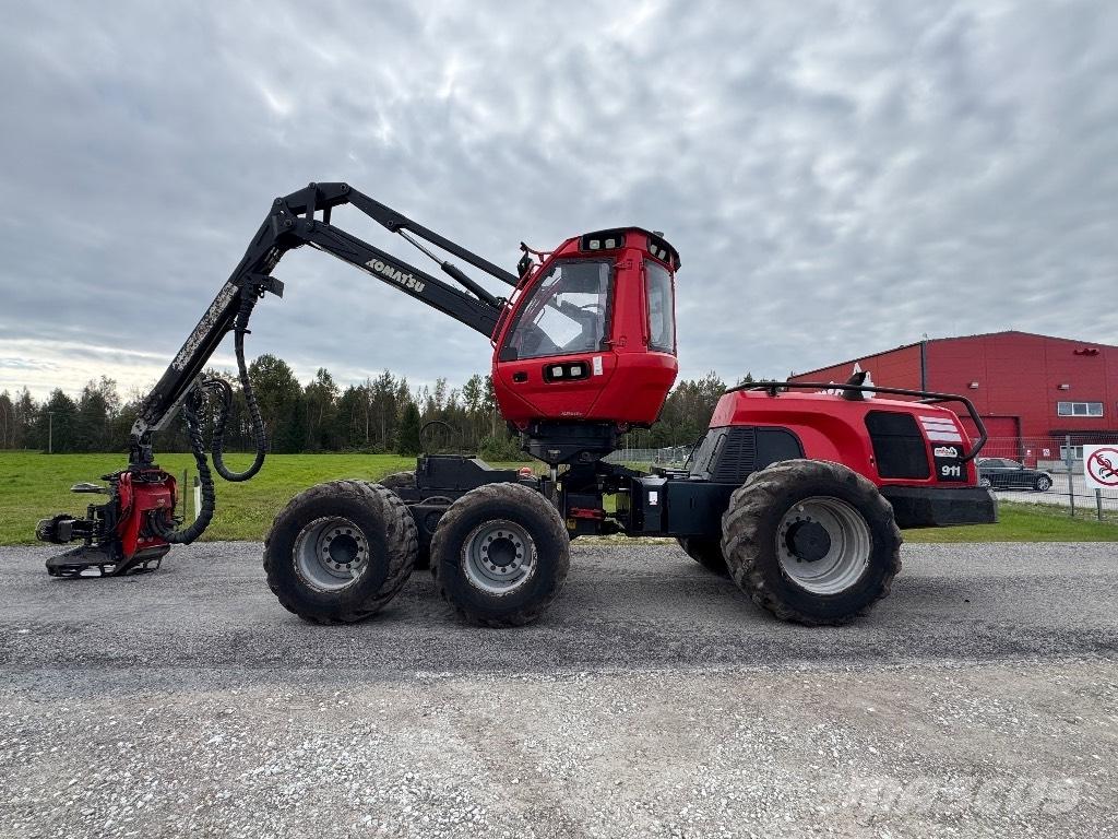 Komatsu 911 Θεριζοαλωνιστικές μηχανές