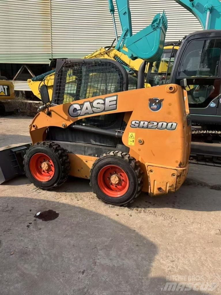 CASE SR 200 Φορτωτάκια