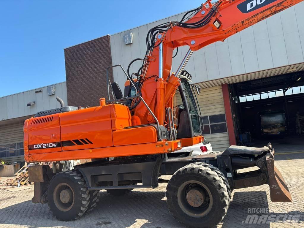 Doosan DX 210 W Εκσκαφείς με τροχούς - λάστιχα