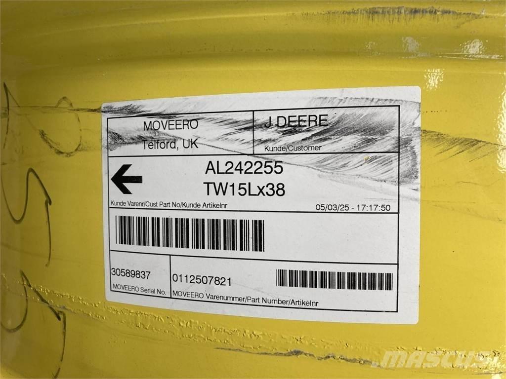 John Deere 15x38 Ελαστικά και ζάντες