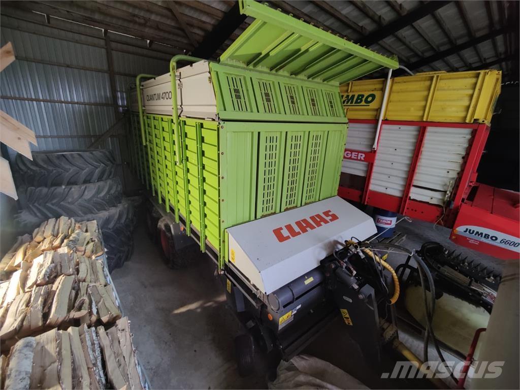 CLAAS Quantum 4700 Ρυμούλκα με διάταξη αυτοφόρτωσης
