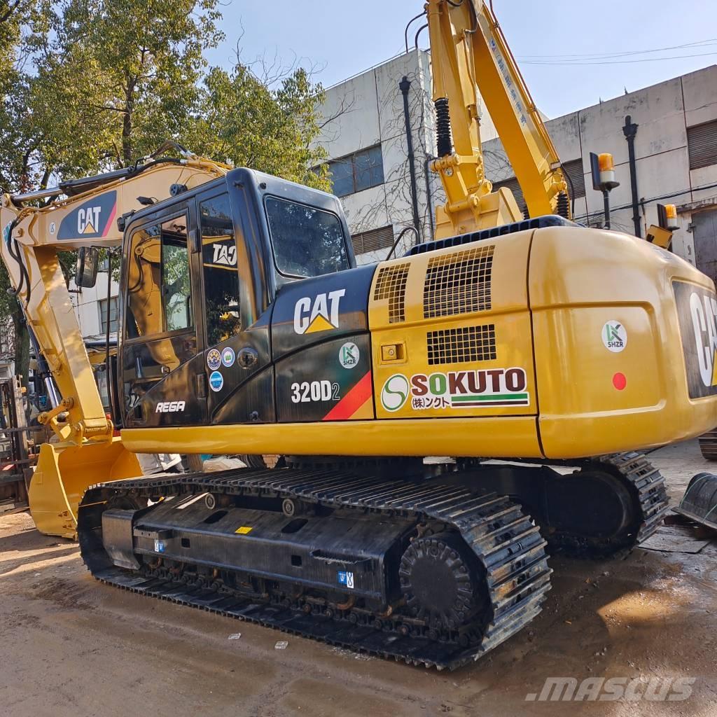 CAT 320 D2 Εκσκαφείς με ερπύστριες