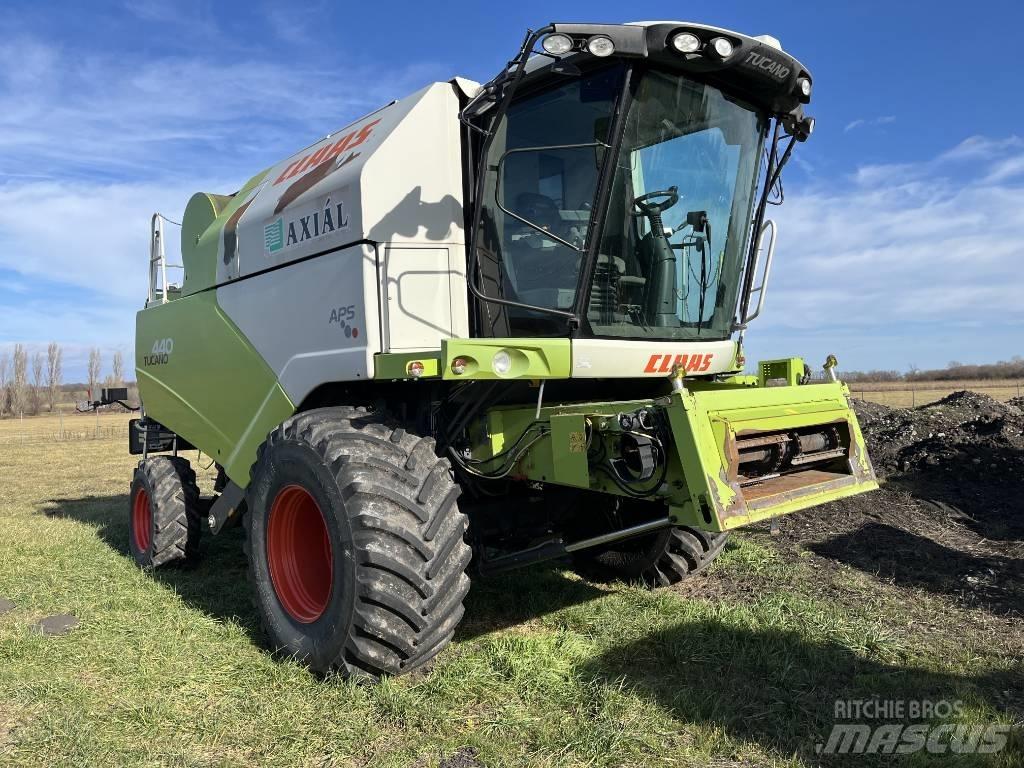 CLAAS Tucano 440 Θεριζοαλωνιστικές μηχανές