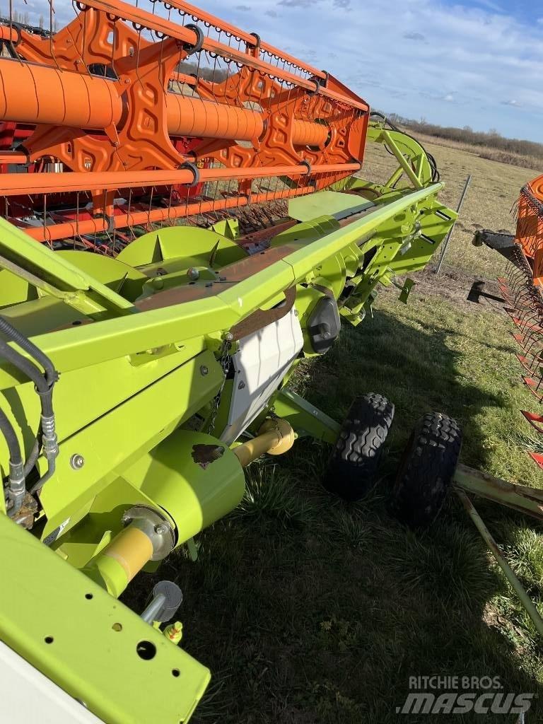 CLAAS Tucano 440 Θεριζοαλωνιστικές μηχανές