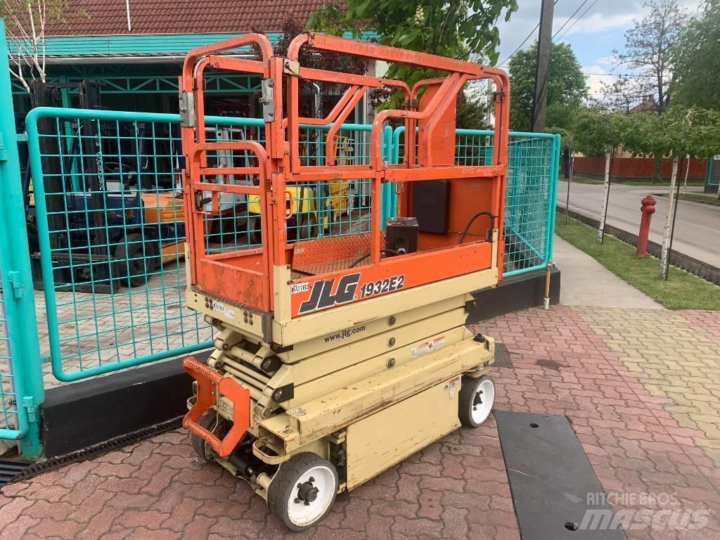 JLG 1932E2     V-2782 Ανυψωτήρες με κατακόρυφους πυλώνες