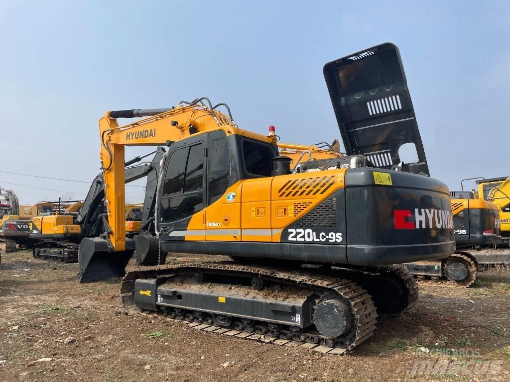Hyundai 220-9S Εκσκαφείς με ερπύστριες