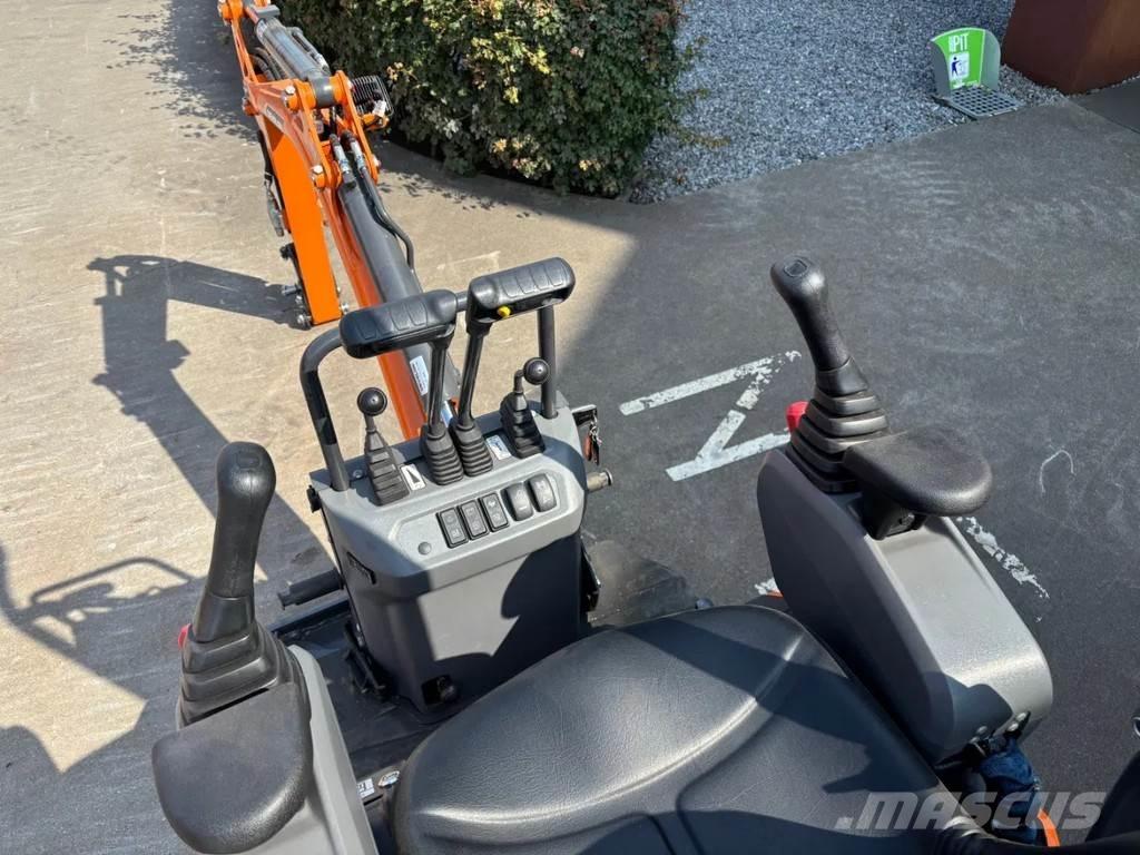 Develon DX10Z-7 Εκσκαφάκι (διαβολάκι) < 7t