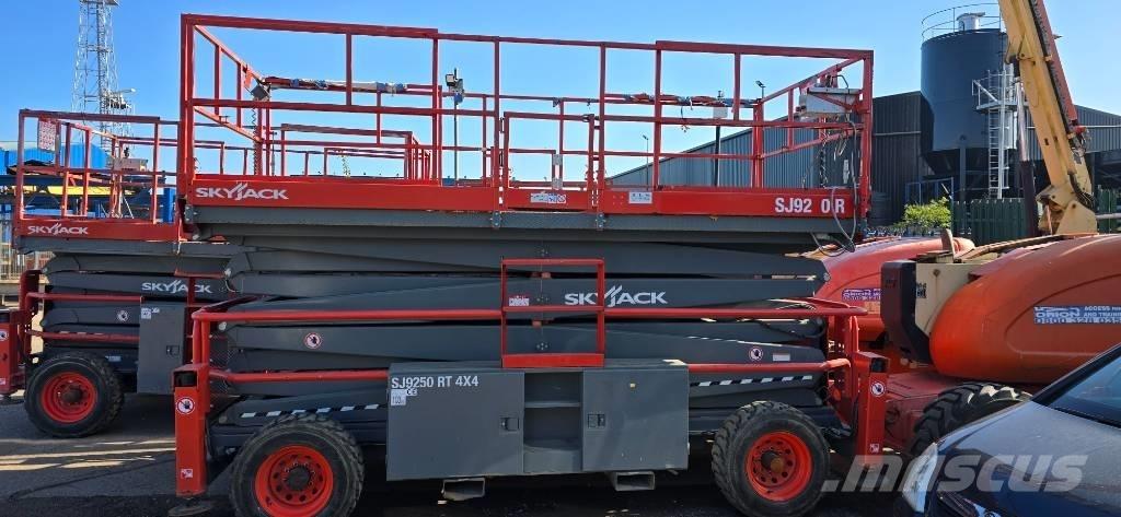 SkyJack SJ 9250 RT Ανυψωτήρες ψαλιδωτής άρθρωσης