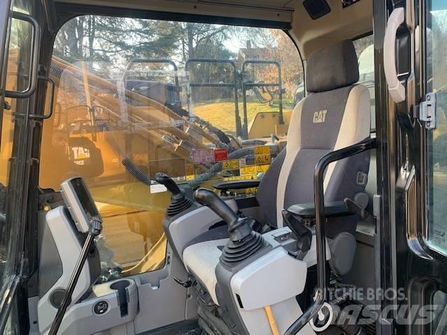 CAT 330 F LN Εκσκαφείς με ερπύστριες