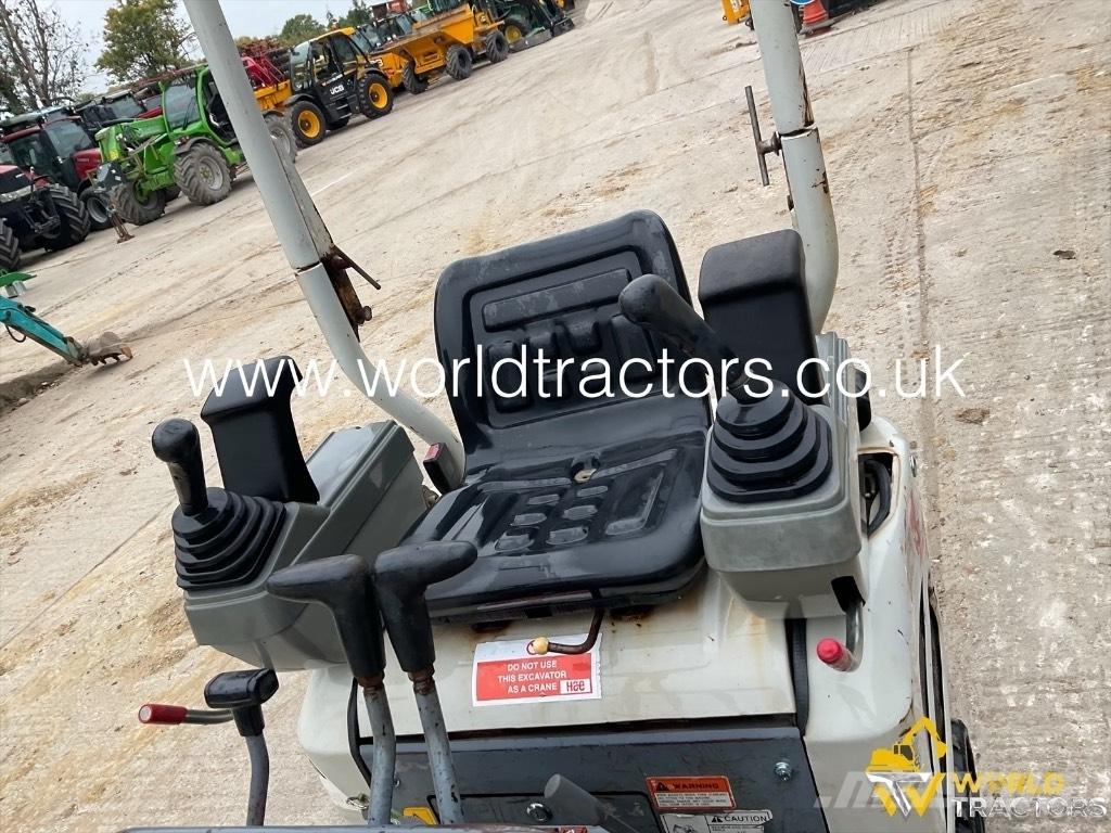 Takeuchi TB 210 R Εκσκαφάκι (διαβολάκι) < 7t