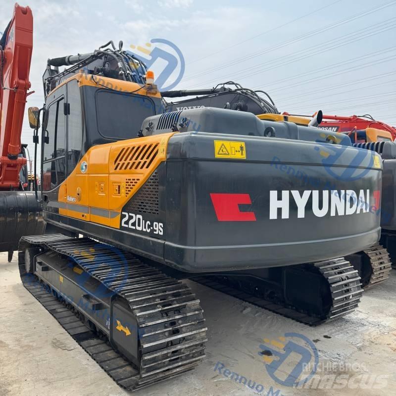 Hyundai R220-9S Εκσκαφείς με ερπύστριες