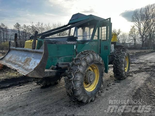 Timberjack 240B Μετατοπιστές