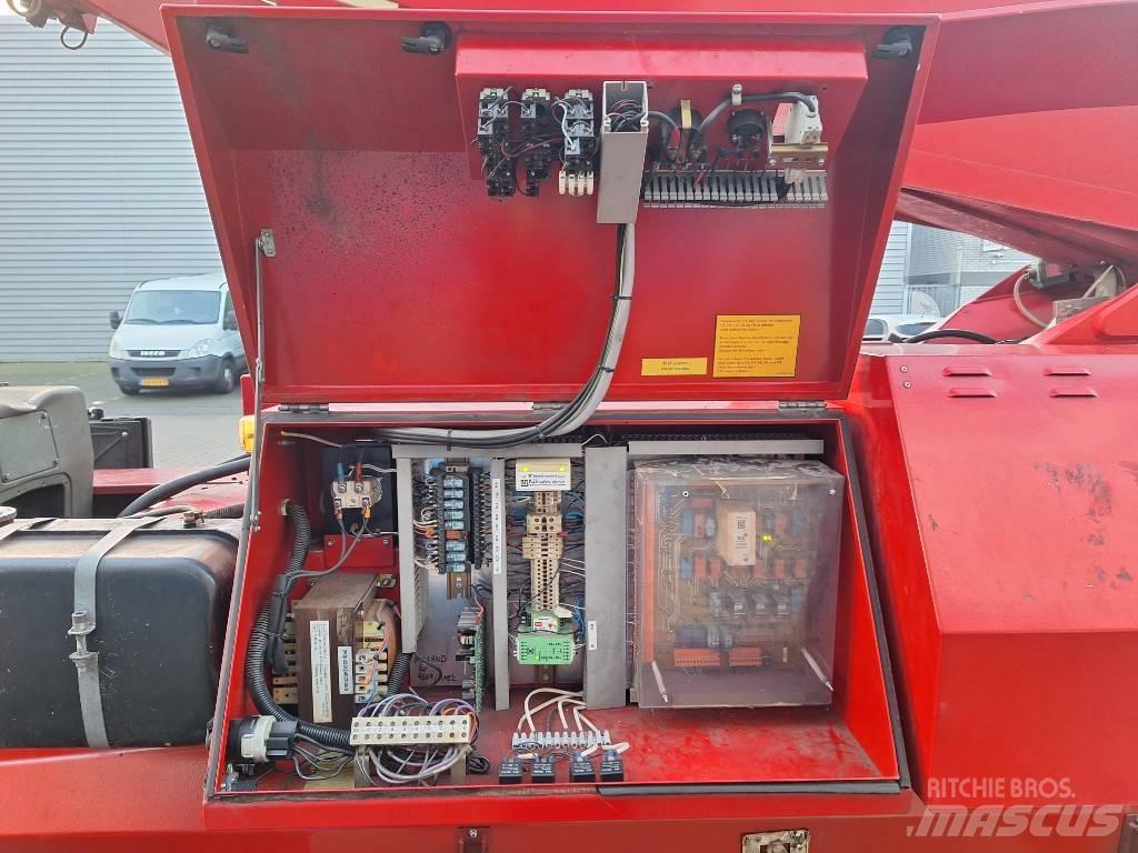 Denka-Lift DL 25 Εναέριες πλατφόρμες τοποθετημένες σε ρυμούλκα