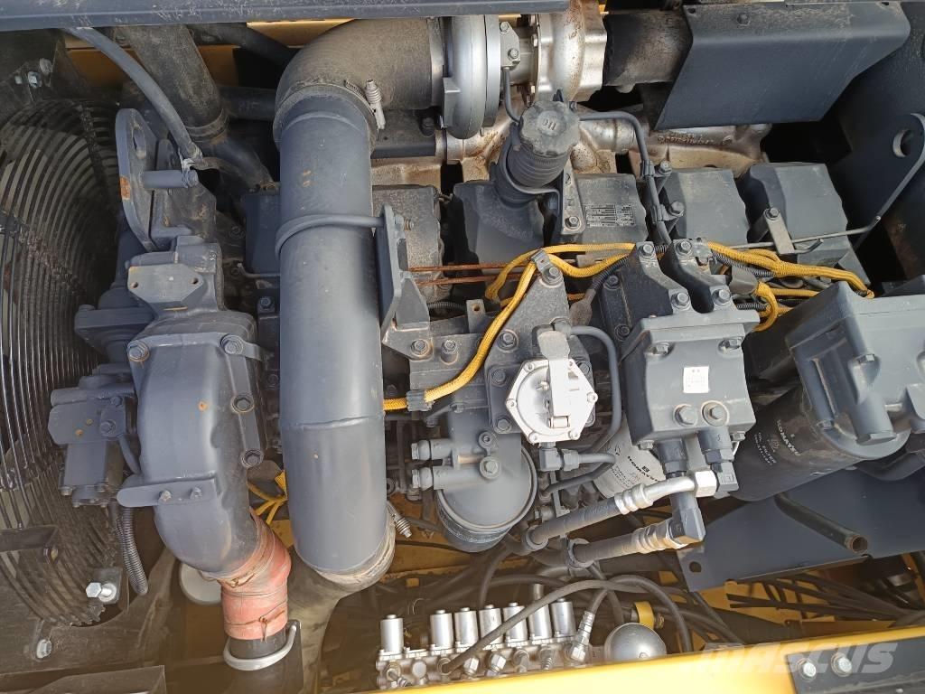 Komatsu PC450-8 Εκσκαφείς με ερπύστριες
