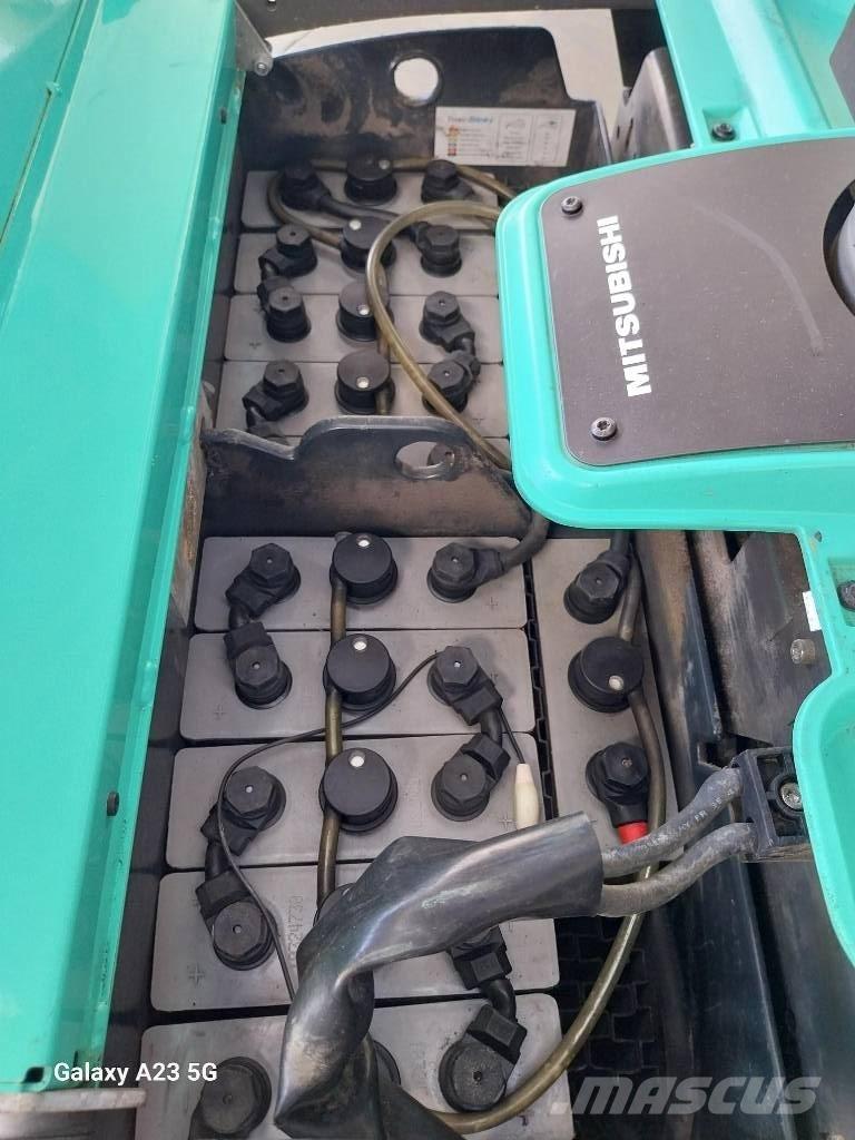 Mitsubishi PBV20N3 Χειροκίνητο περονοφόρο ανυψωτικό με πλατφόρμα