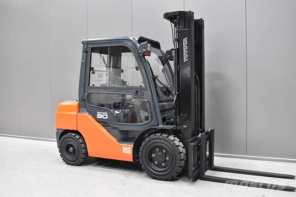 Toyota 06-8FD30F Πετρελαιοκίνητα Κλαρκ
