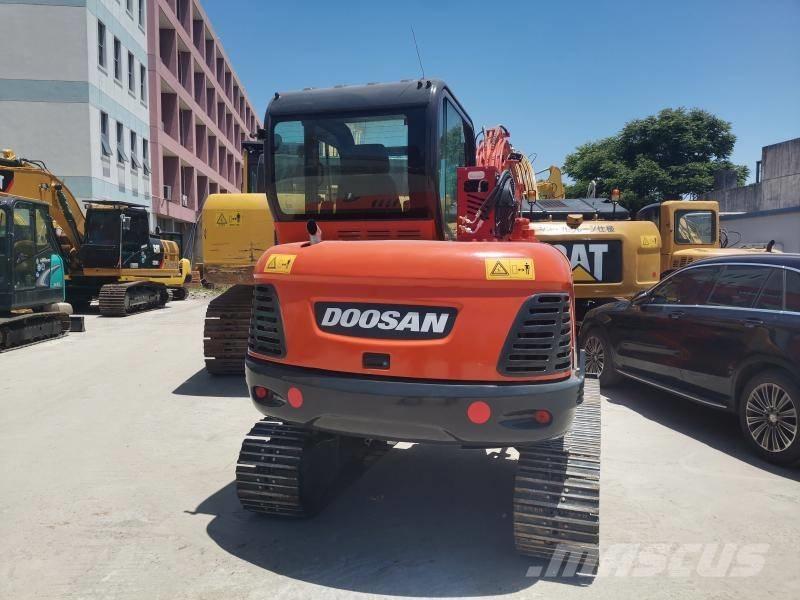 Doosan DX 60 Εκσκαφείς με ερπύστριες