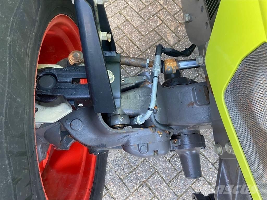 CLAAS Arion 640 Τρακτέρ