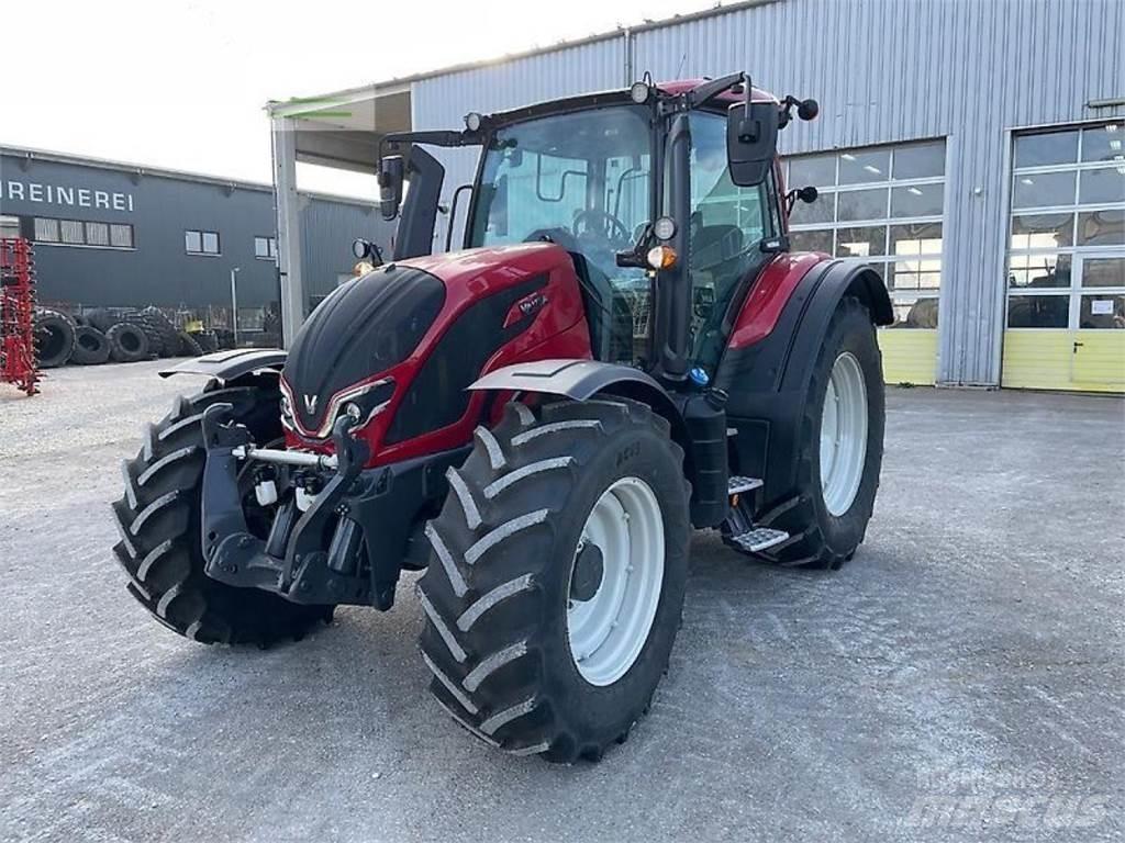 Valtra n155 Τρακτέρ
