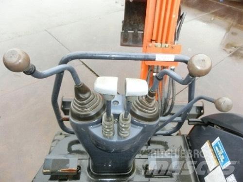 Hitachi ZX20U Εκσκαφάκι (διαβολάκι) < 7t