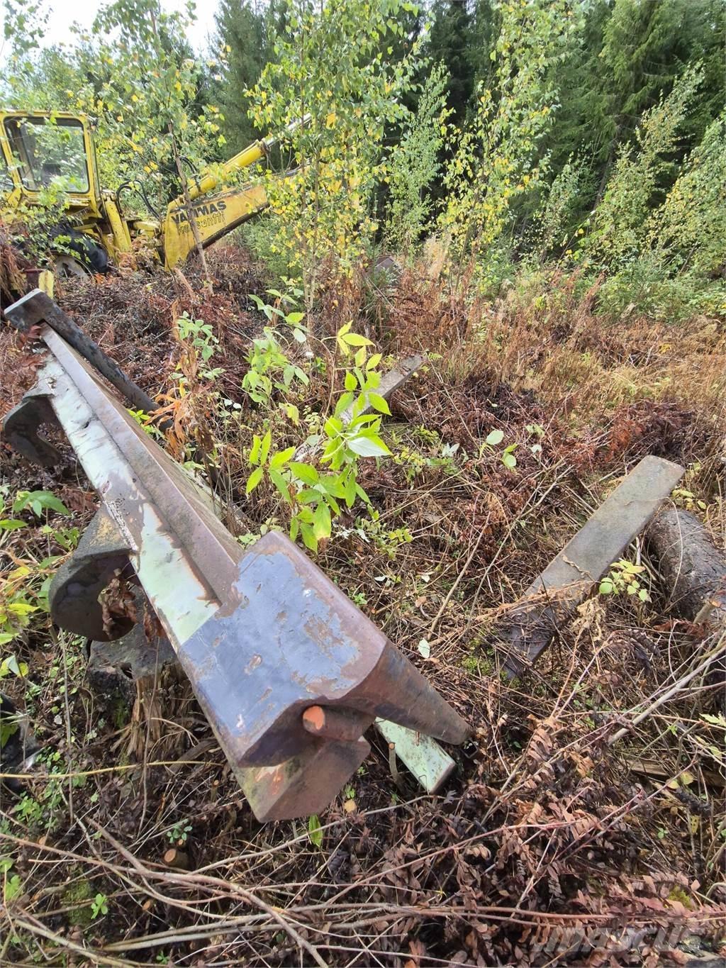 Volvo trukkipiikit Δικράνες