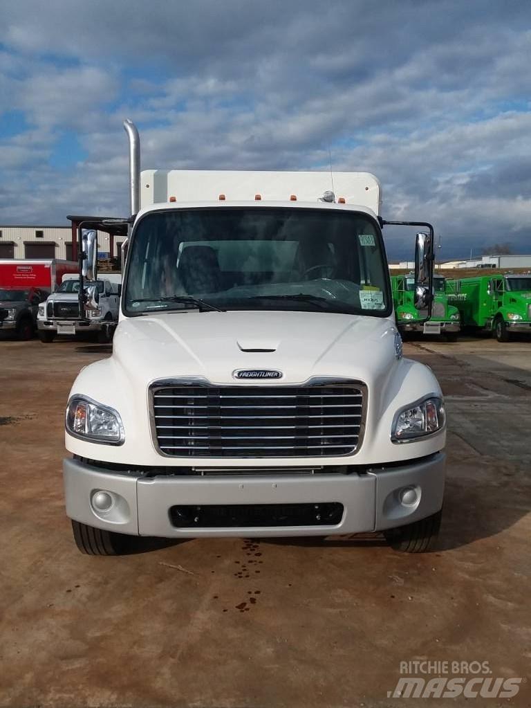 Freightliner M2 Φορτηγά μεταφοράς ποτών