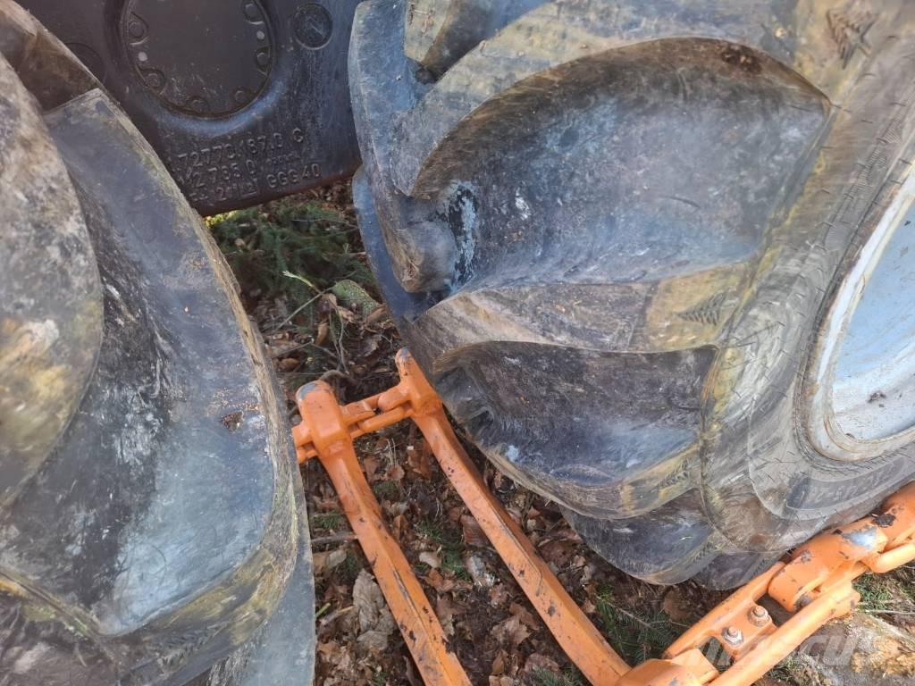 Komatsu 931.1 Θεριζοαλωνιστικές μηχανές