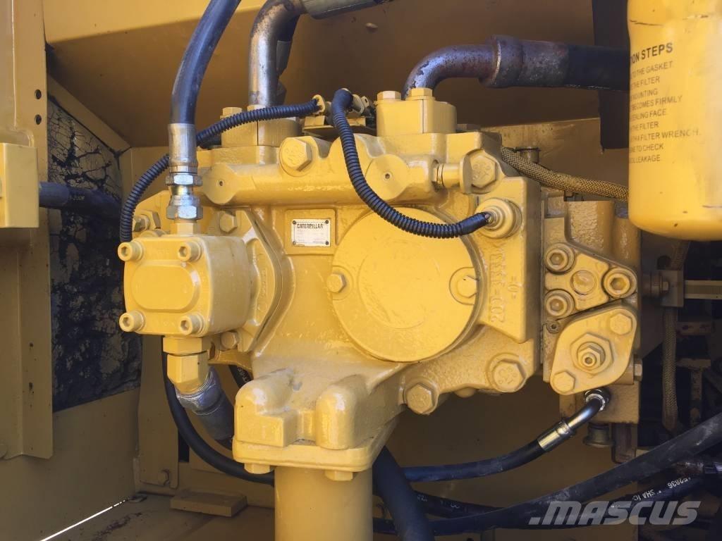 CAT 320 D Εκσκαφείς με ερπύστριες