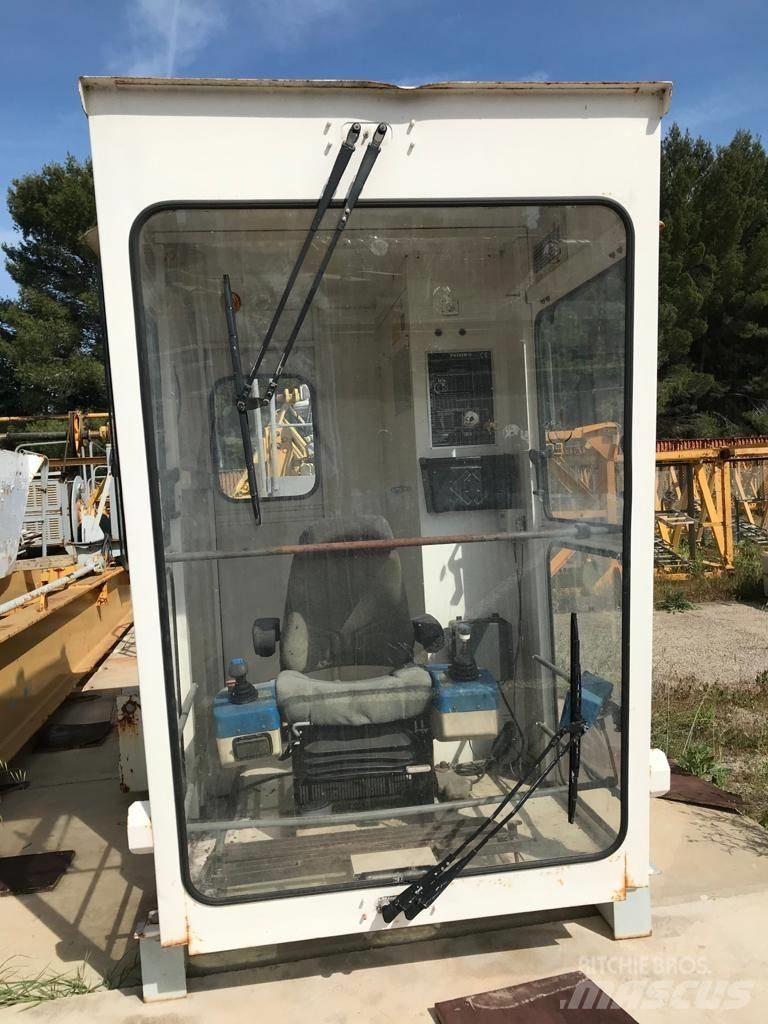 Potain MD 220 Πυργογερανοί