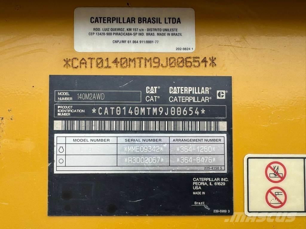 CAT 140M2 AWD Γκρέιντερς