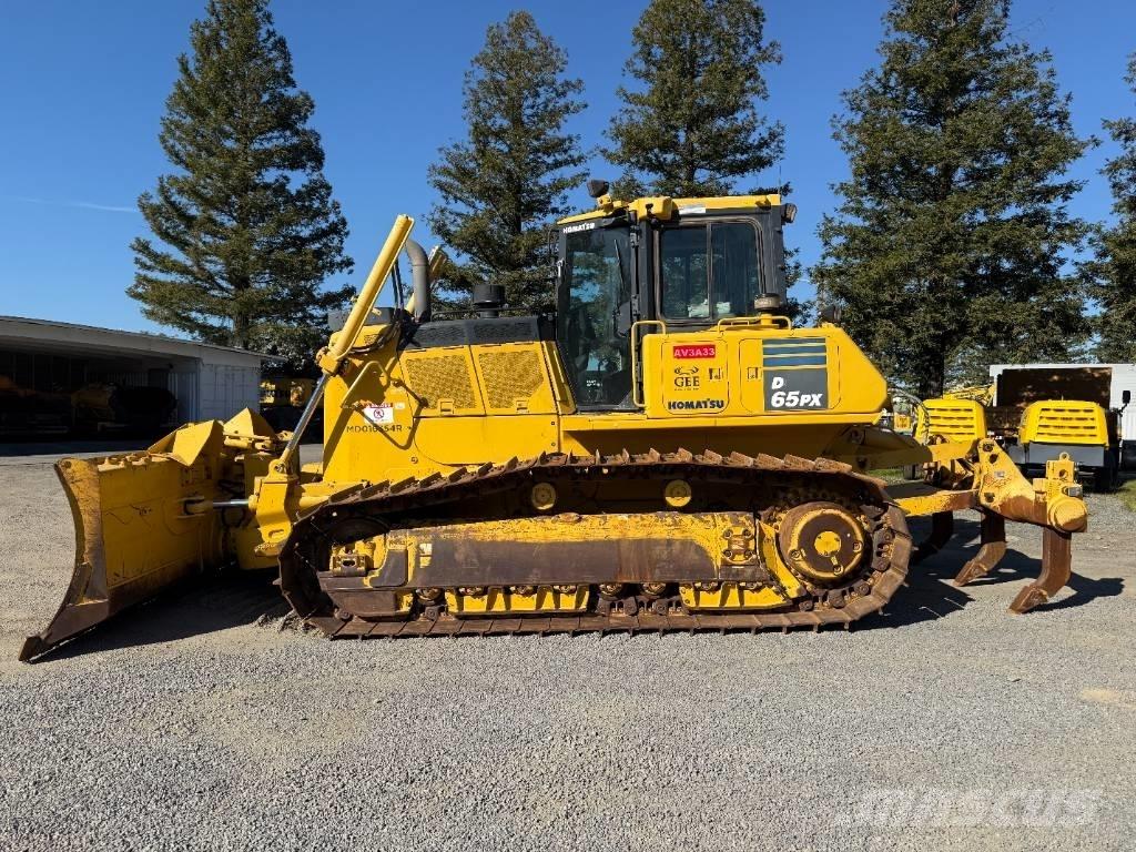 Komatsu D65PX-18 Μπουλντόζες με ερπύστριες
