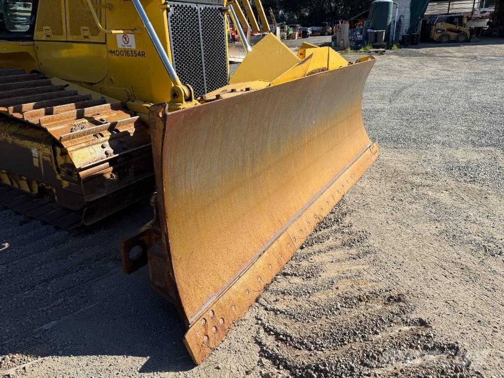 Komatsu D65PX-18 Μπουλντόζες με ερπύστριες