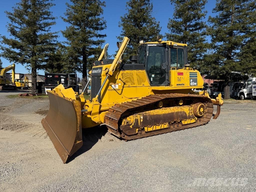 Komatsu D65PX-18 Μπουλντόζες με ερπύστριες