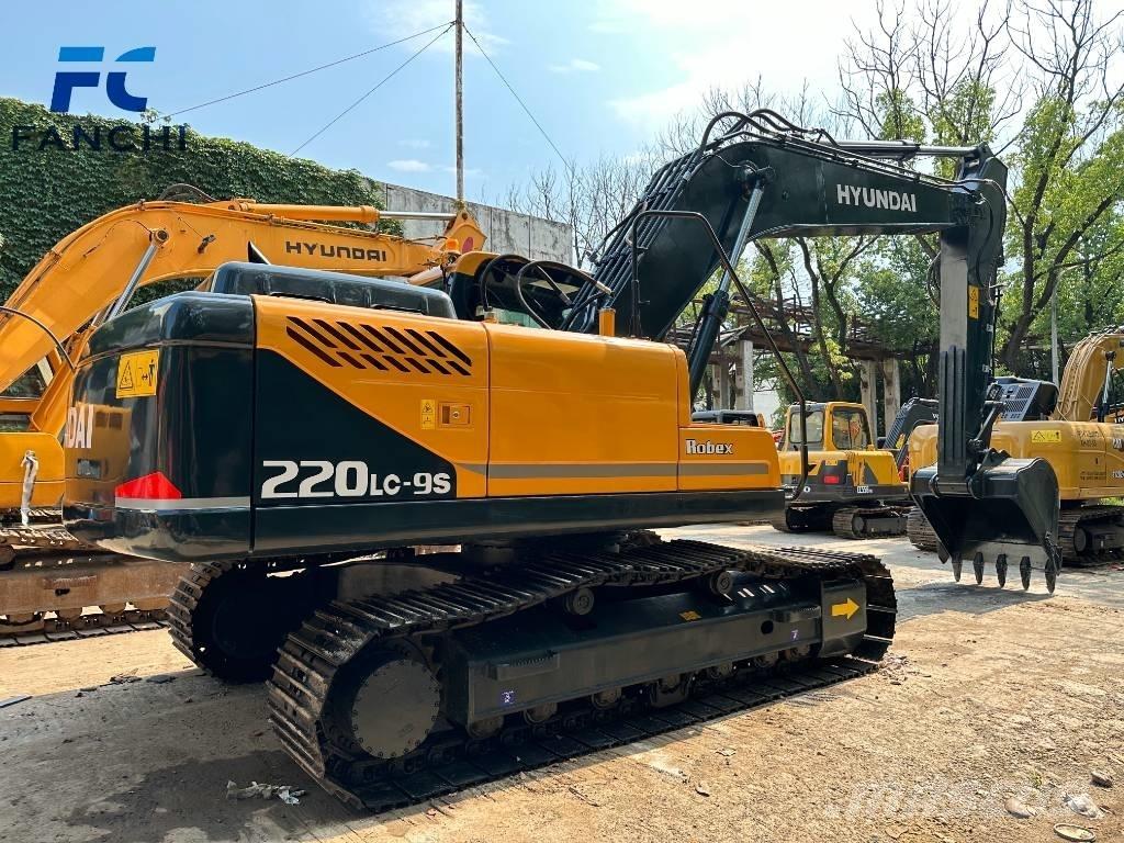 Hyundai 220lc-9c Εκσκαφείς με ερπύστριες