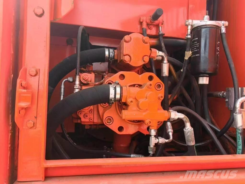 Doosan DH 150 Εκσκαφείς με τροχούς - λάστιχα