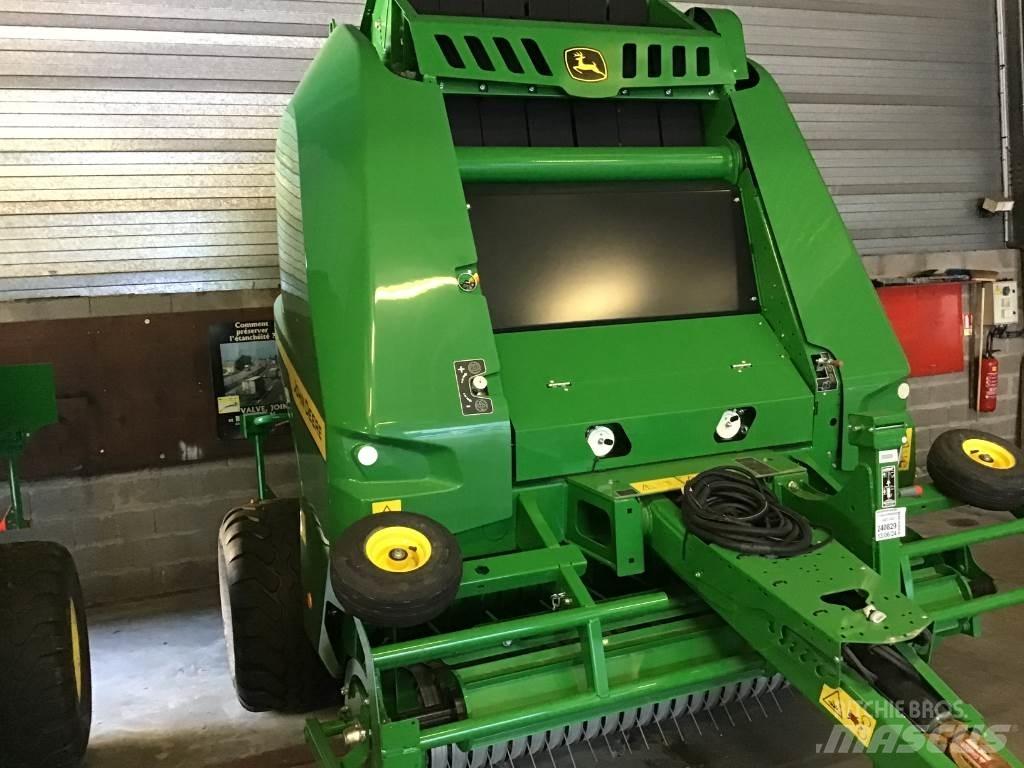 John Deere V461M Πρέσες κυλινδρικών δεμάτων