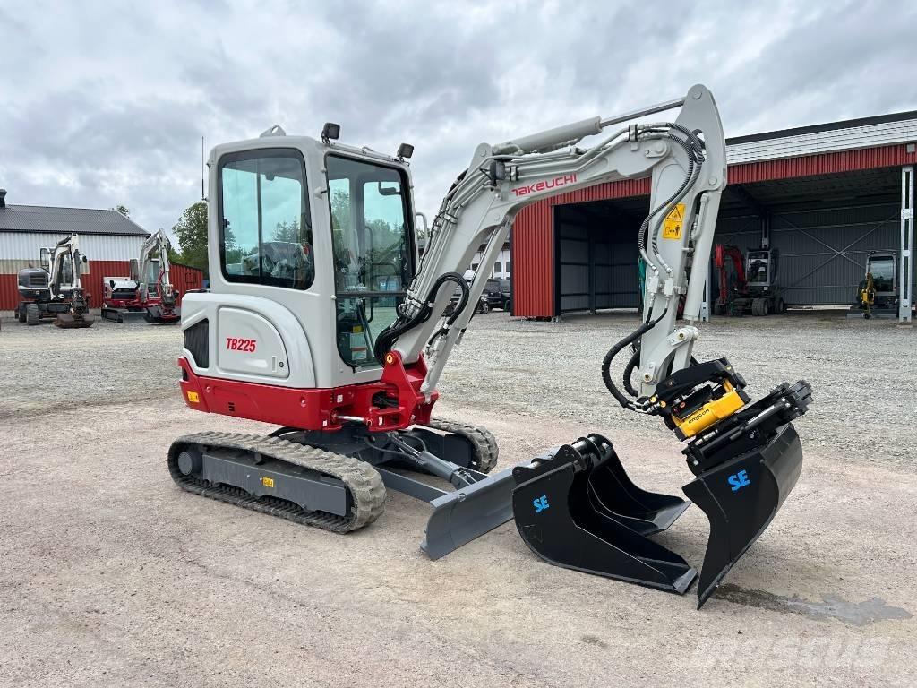 Takeuchi TB225 Εκσκαφάκι (διαβολάκι) < 7t