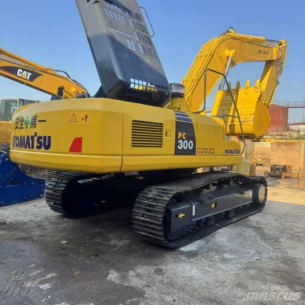 Komatsu PC 300 Εκσκαφείς με ερπύστριες