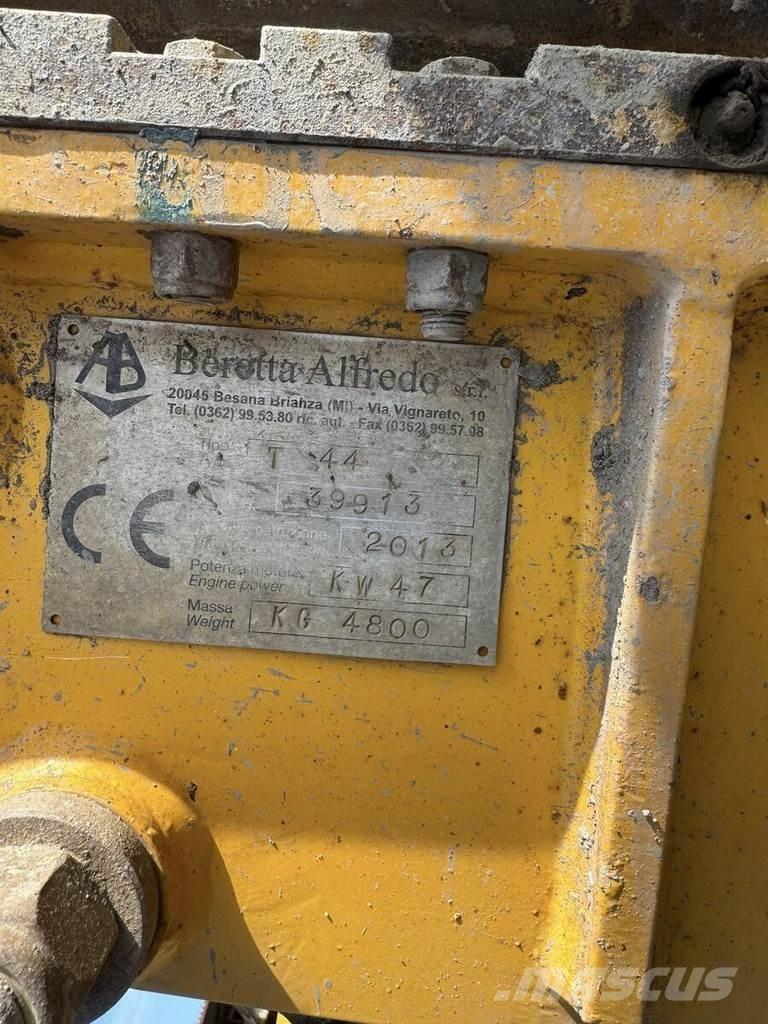 Beretta T44 Μηχάνημα γεώτρησης