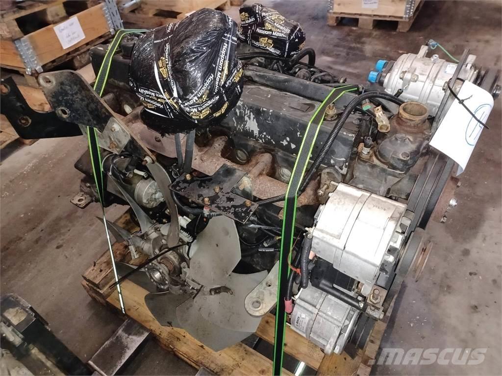 Komatsu 860.4 Κινητήρες