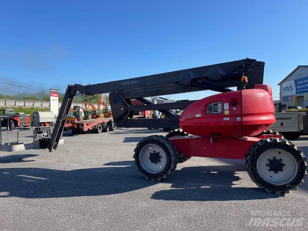 Manitou 200 ATJ Ανυψωτήρες με αρθρωτό βραχίονα