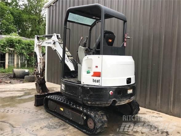 Bobcat E32M Εκσκαφάκι (διαβολάκι) < 7t