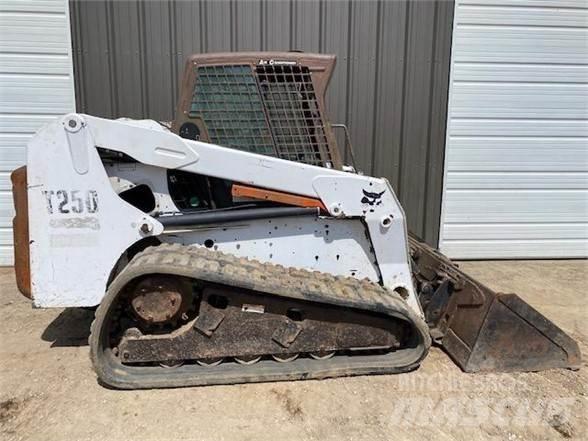 Bobcat T250 Φορτωτάκια