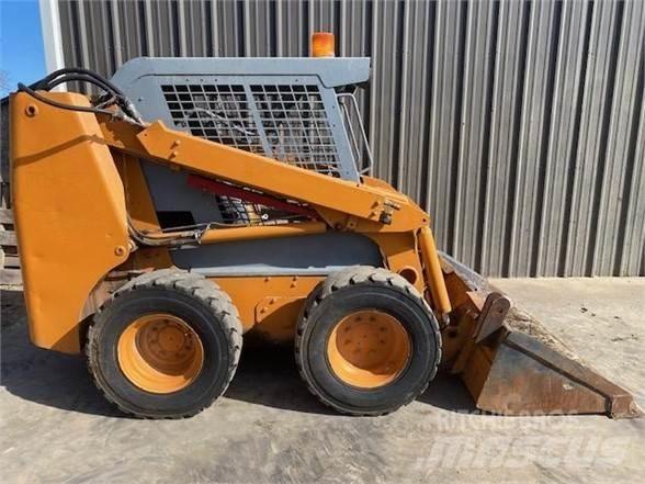 CASE 70XT Φορτωτάκια