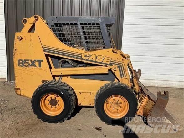 CASE 85XT Φορτωτάκια