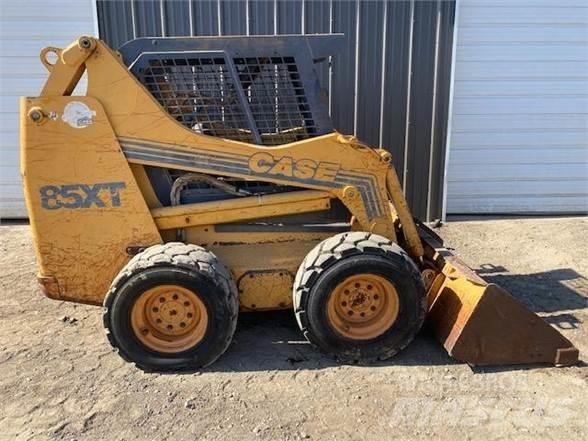 CASE 85XT Φορτωτάκια